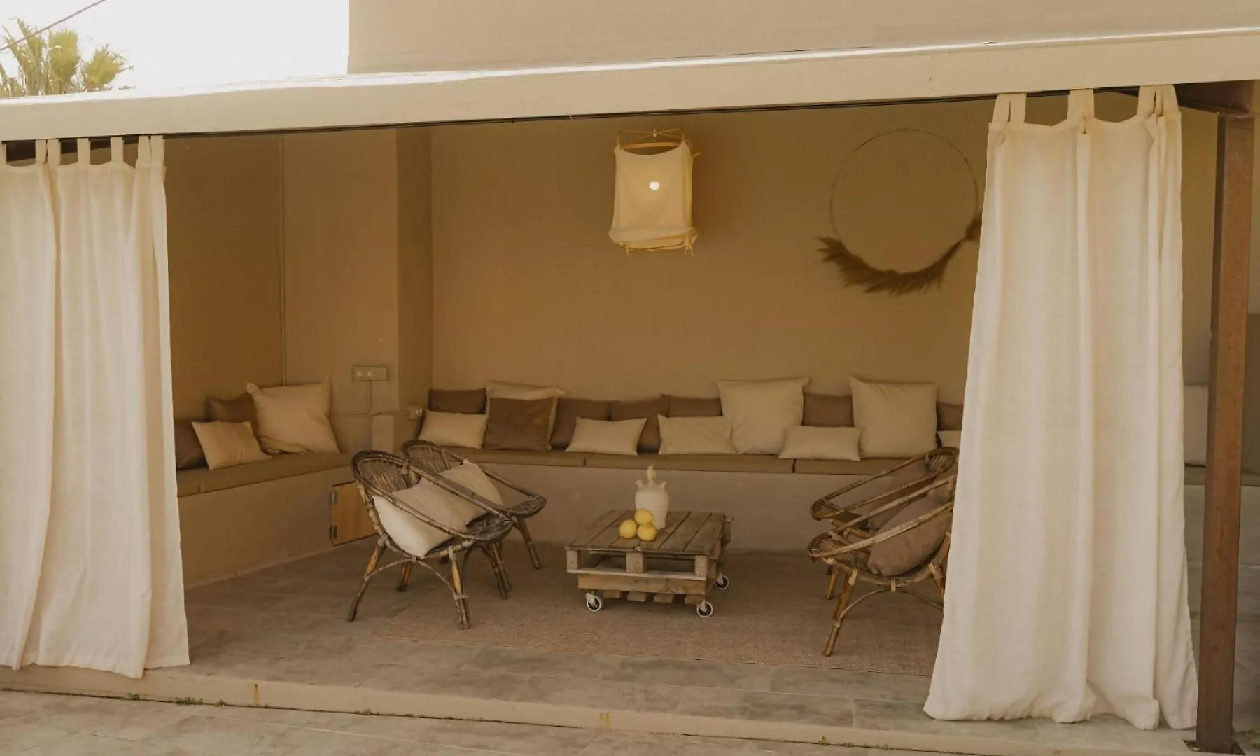 Casa Diana A Villa Girona